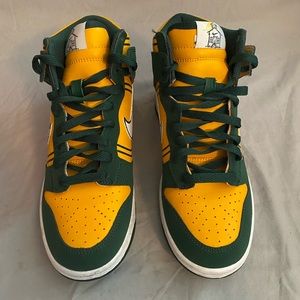 Nike dunk size 4.5GS